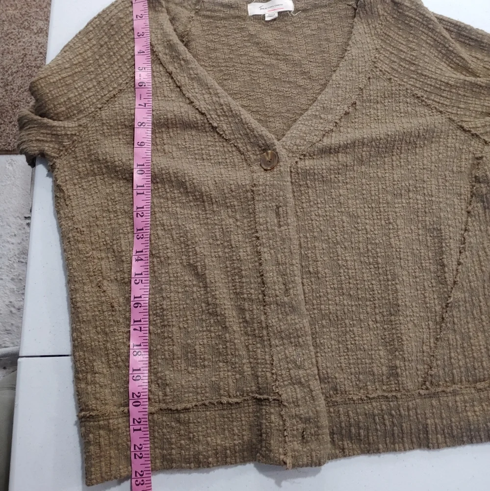 TWO BY VINCE CAMUTO BUTTON CARDIGAN (a209)